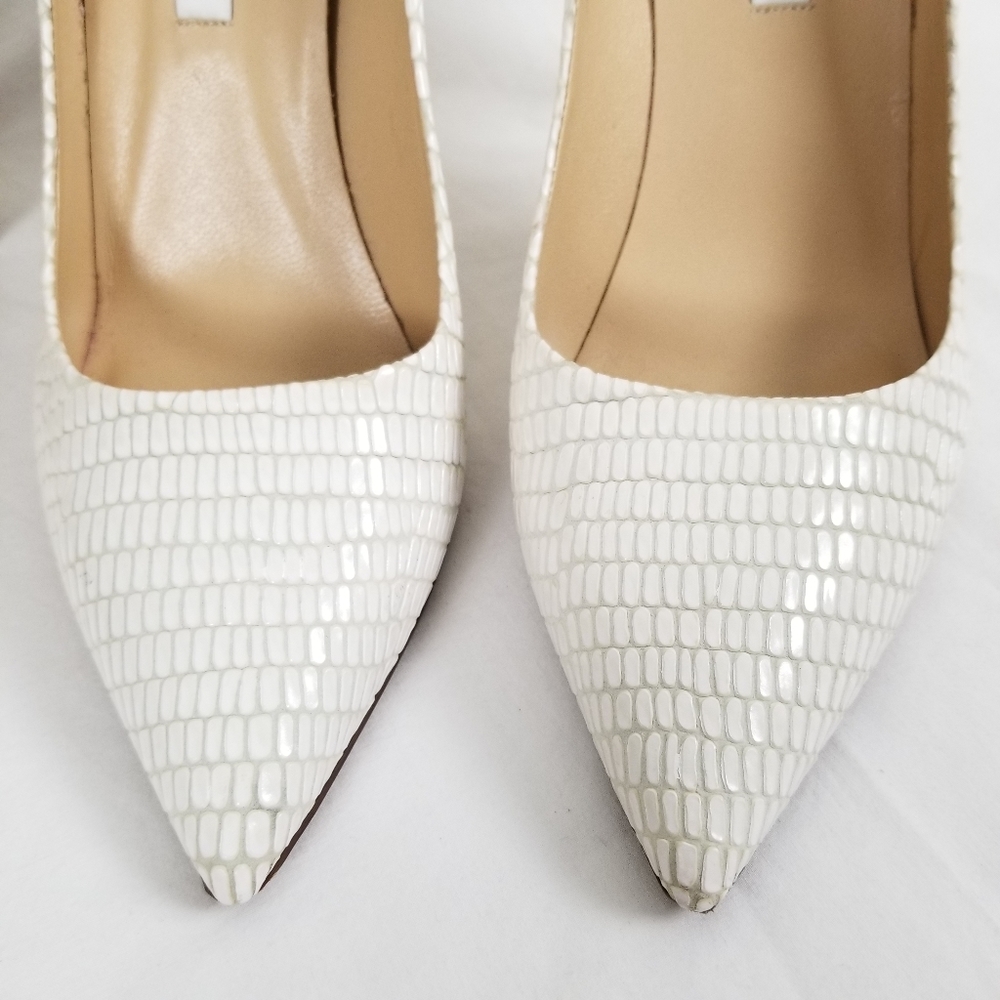 Diane Von Furstenberg Croc Bethany Pointed Pump - Picture 2 of 9